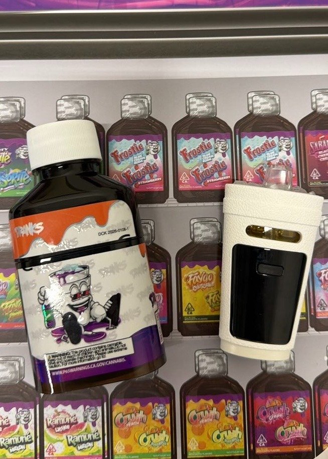 Drank Vape 2G Frostie Blue Cream Soda X Frostie Strawberry Drank Vape 2G Frostie Blue Cream Soda X Frostie Strawberry